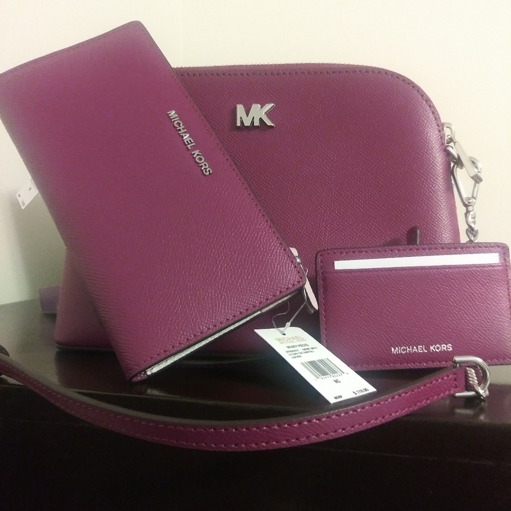 🎉HP🎊🆕MK bag set of 3